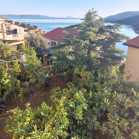 Apartment Tangerine Rabac